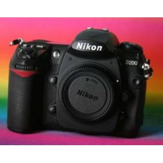 Профессиональный фотоаппарат NIKON D200 body