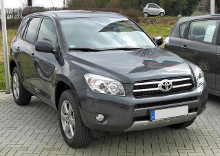 Toyota RAV4 2008 год