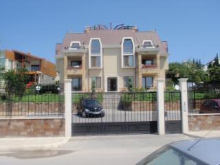 Продаём квартиру в Варне